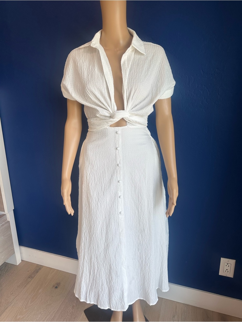 Adjustable tie dress